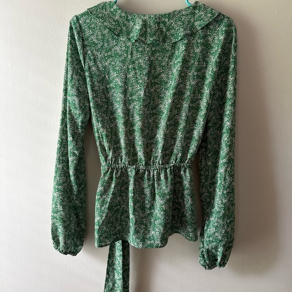 Max Studio Women's Size SLong Sleeve Wrap Ruffle Front Top NWT - Picture 6 of 6